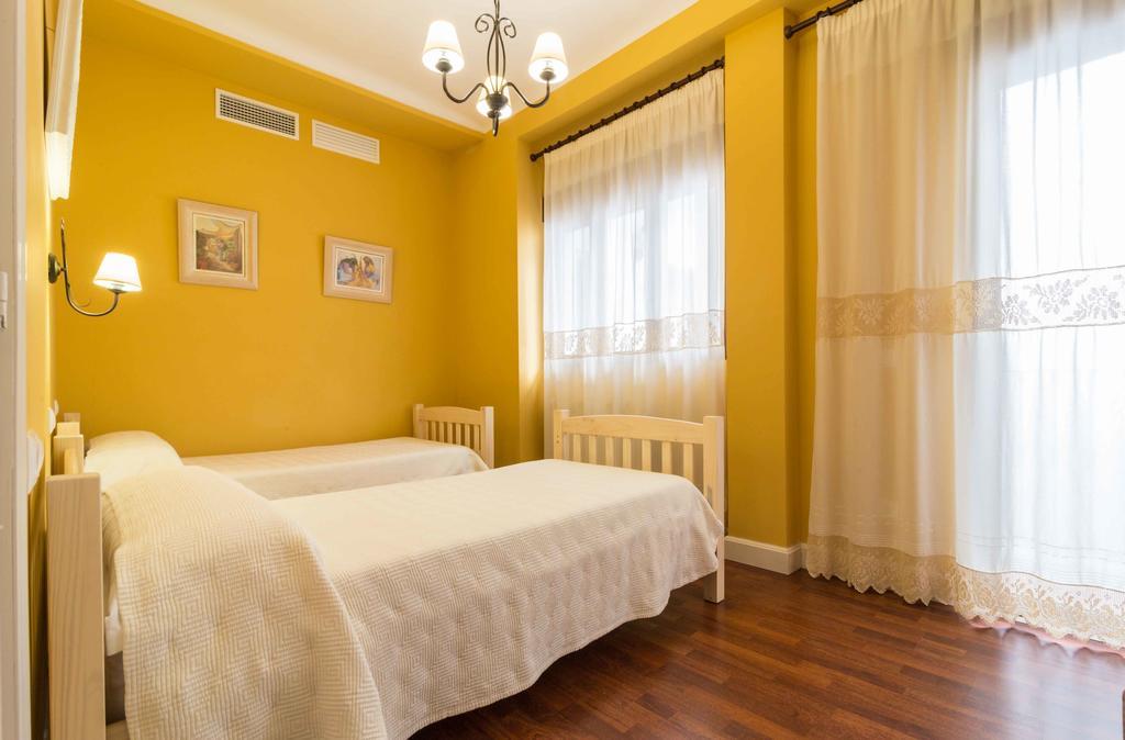 Apartamentos Salmerones Alhama de Granada Habitación foto